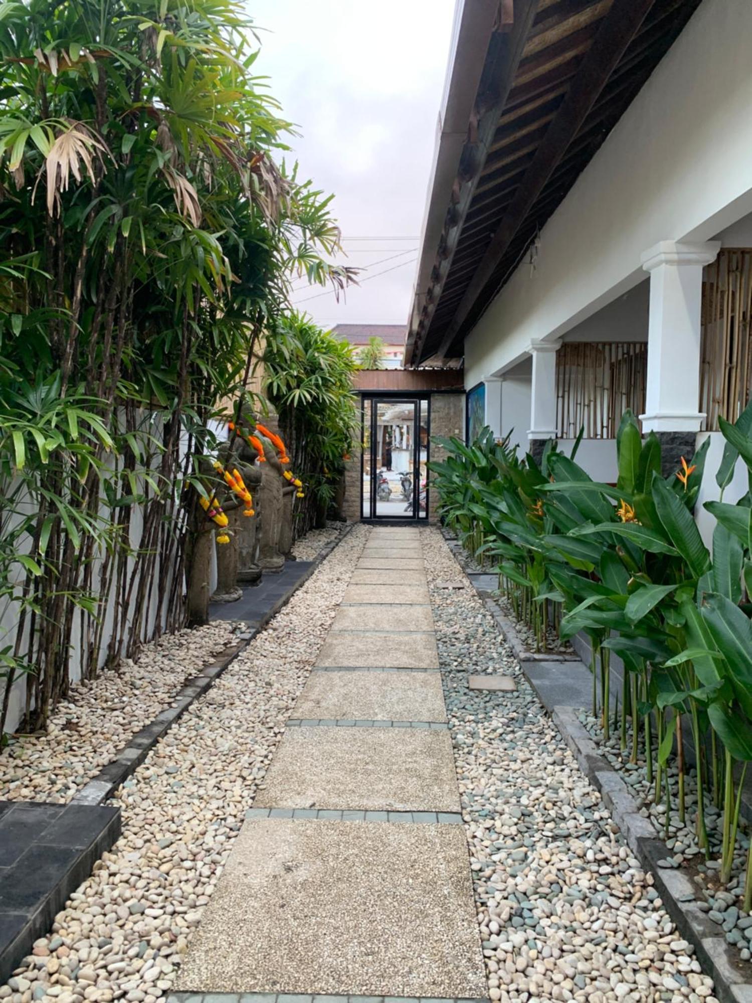 Morgan House Aparthotel Kuta  Ngoại thất bức ảnh